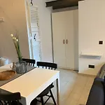 La Casa de Pablo AT-47-44